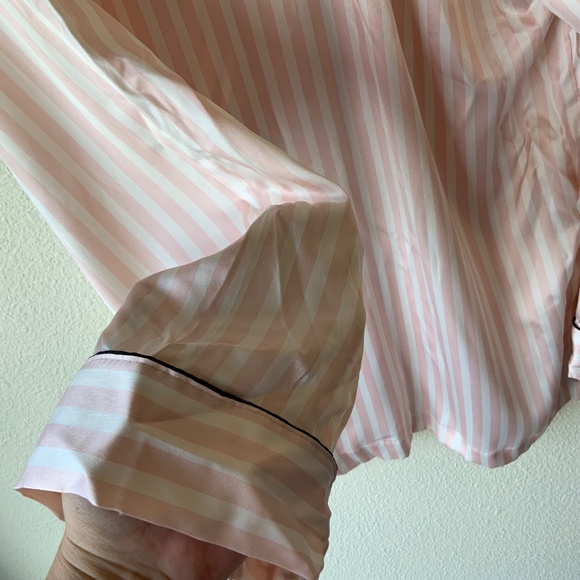 NEW! Victorias Secret Pink Striped Satin Pajama Top Size Small - Picture 5 of 6